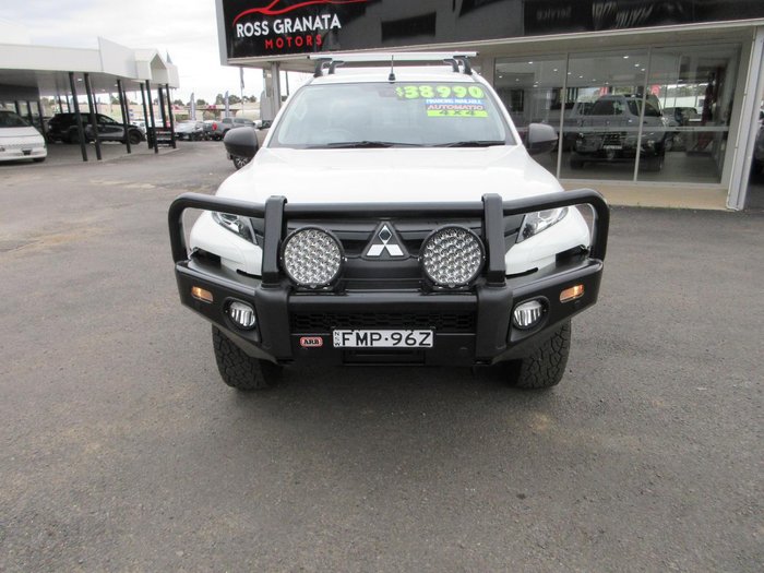 2022 Mitsubishi Triton GLX