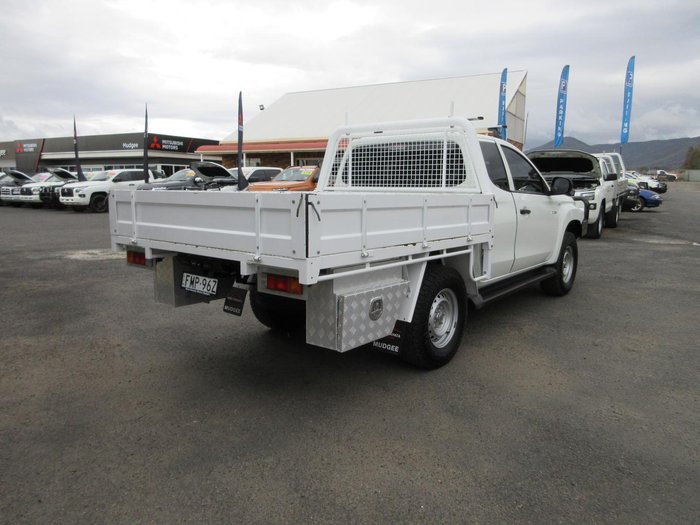 2022 Mitsubishi Triton GLX
