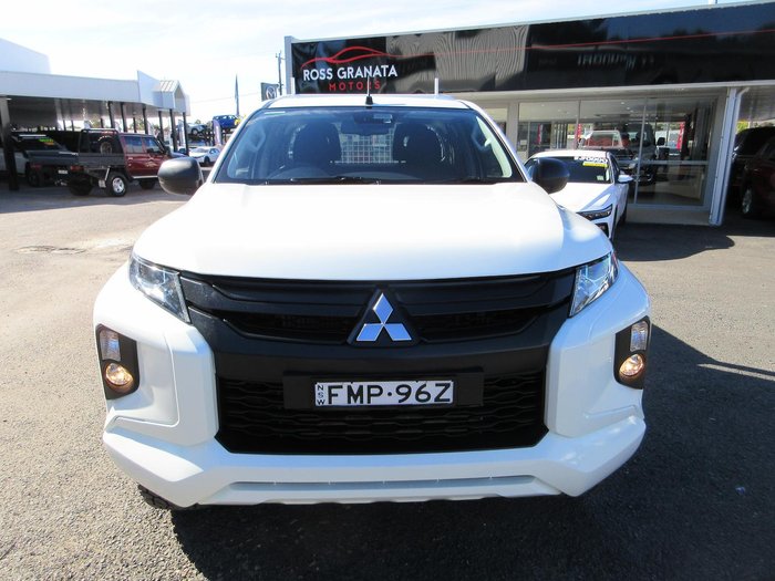 2022 Mitsubishi Triton GLX