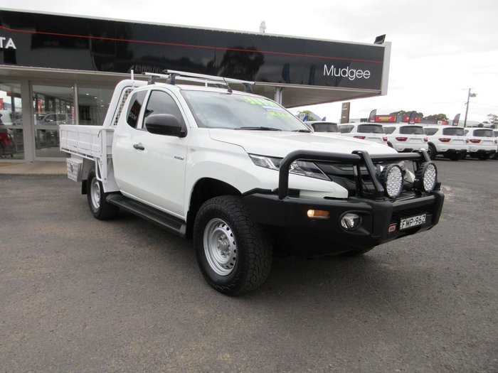 2022 Mitsubishi Triton GLX