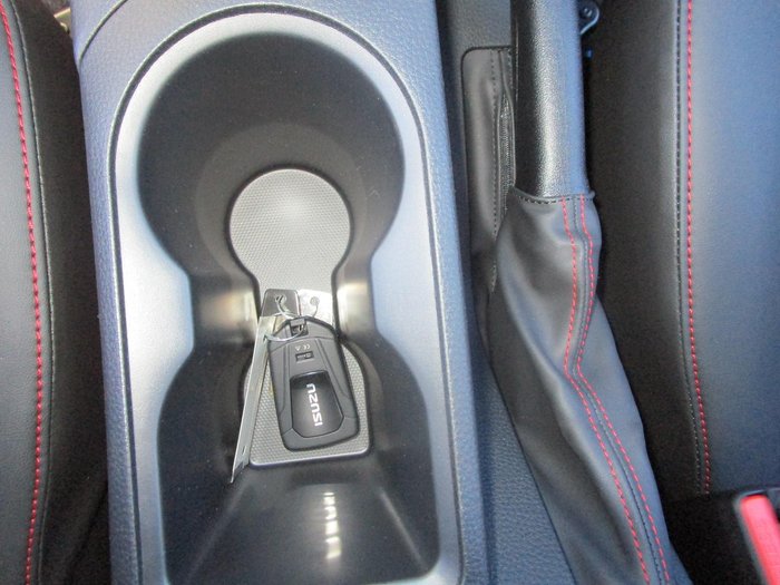 2024 Isuzu D-MAX X-TERRAIN