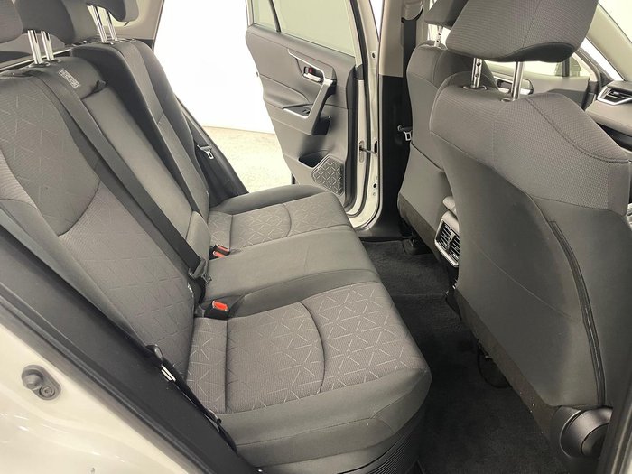 2023 Toyota RAV4 GXL AXAH52R Glacier White