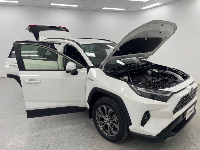 2023 Toyota RAV4 GXL AXAH52R Glacier White