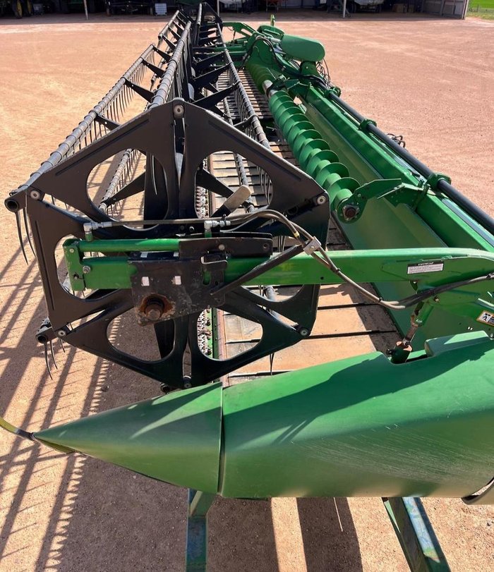 2015 John Deere S690 Green
