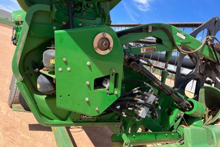 2015 John Deere S690 Green
