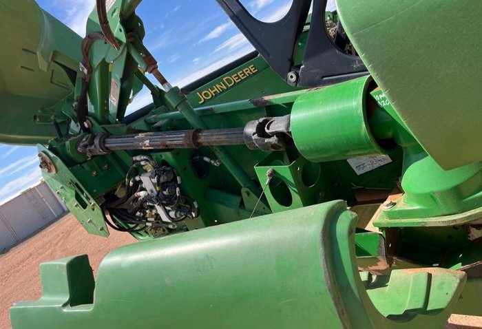 2015 John Deere S690 Green