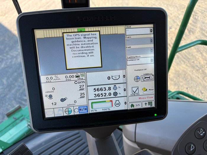 2015 John Deere S690 Green