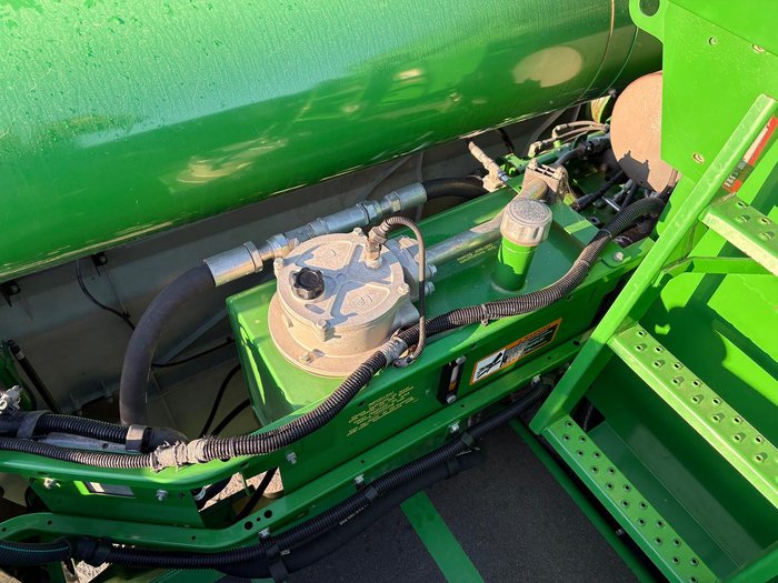 2015 John Deere S690 Green