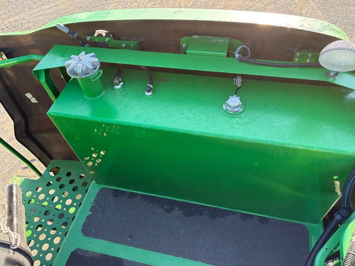 2015 John Deere S690 Green