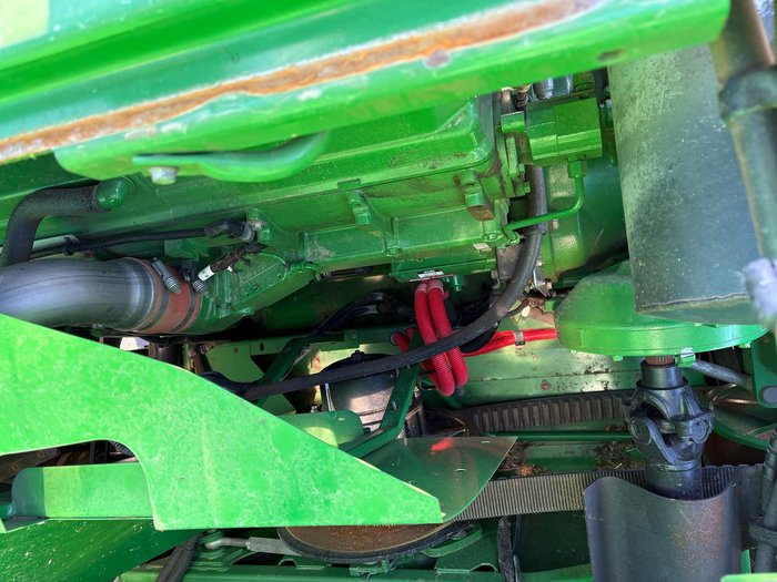 2015 John Deere S690 Green