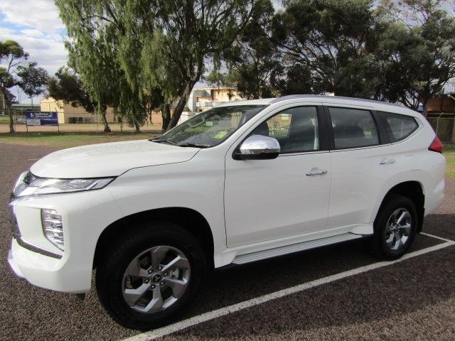 2025 Mitsubishi Pajero Sport GLX