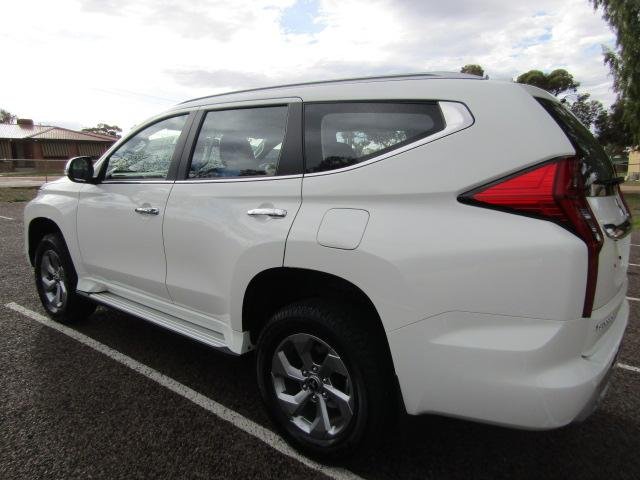 2025 Mitsubishi Pajero Sport GLX