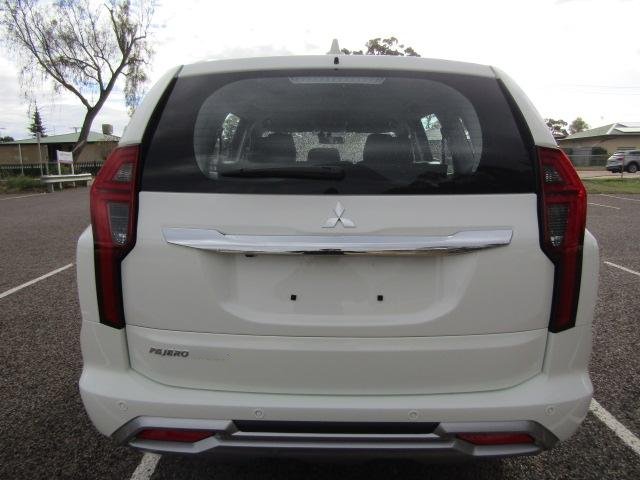 2025 Mitsubishi Pajero Sport GLX