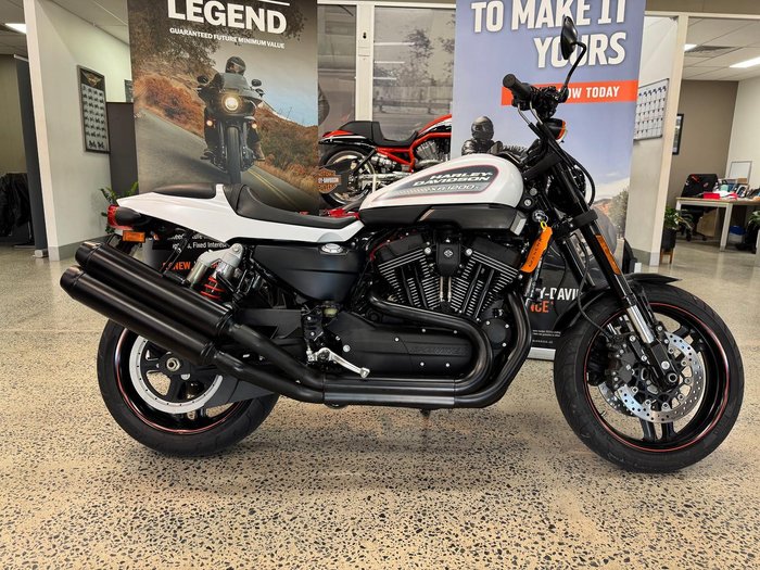 2011 Harley-Davidson XR1200X Sportster White