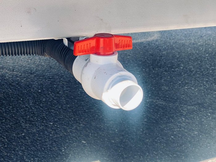 2025 JB Caravans 23'6 Dirt Road Xtreme Rear Club