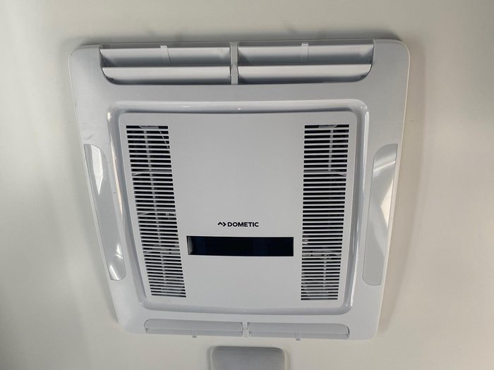 2025 JB Caravans 23'6 Dirt Road Xtreme Rear Club