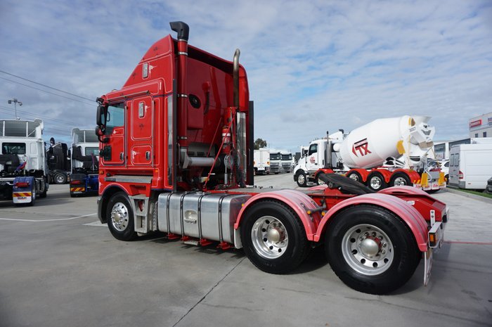 2018 Kenworth K200 K200 RED