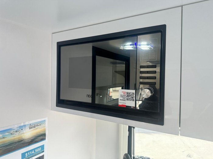 2025 JB Caravans Gator Hybrid 14'