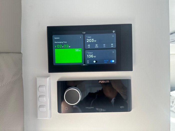 2025 JB Caravans Gator Hybrid 14'