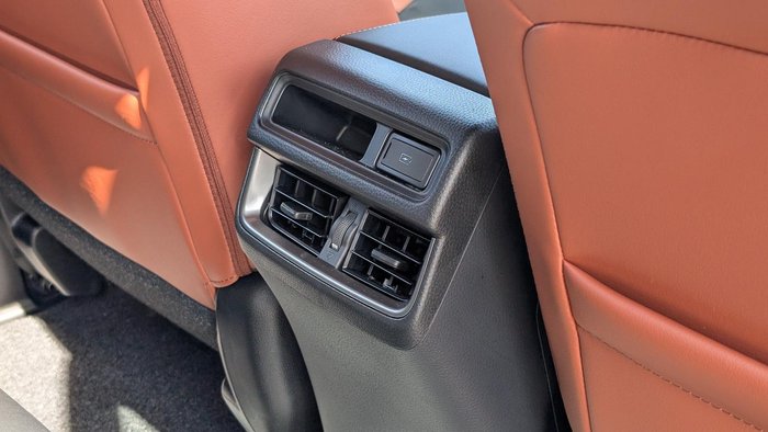 2025 Mazda BT-50 SP