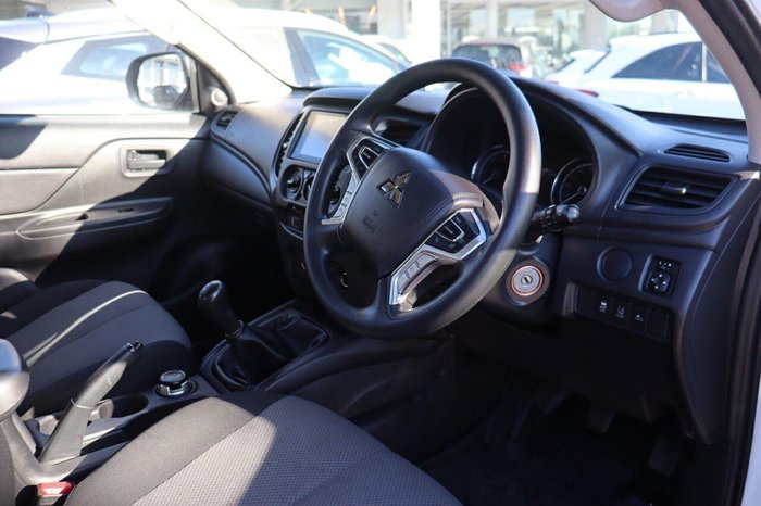 2022 Mitsubishi Triton GLX+