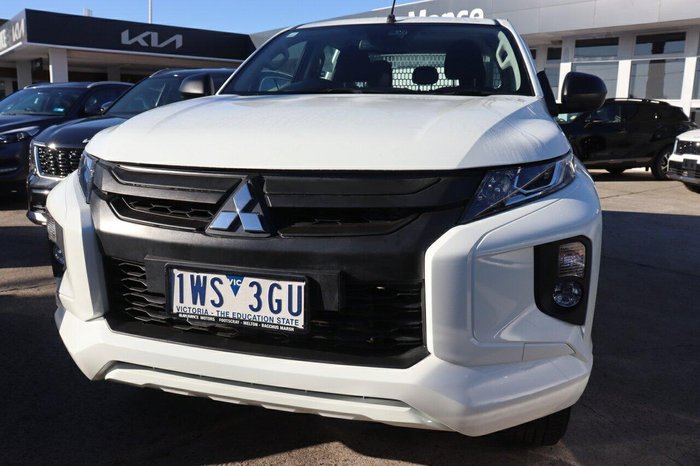 2022 Mitsubishi Triton GLX+