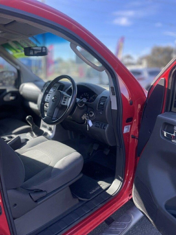 2013 Nissan Navara ST