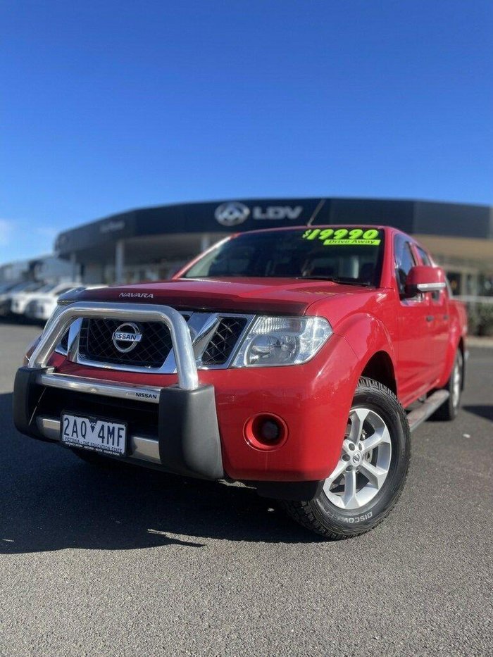 2013 Nissan Navara ST