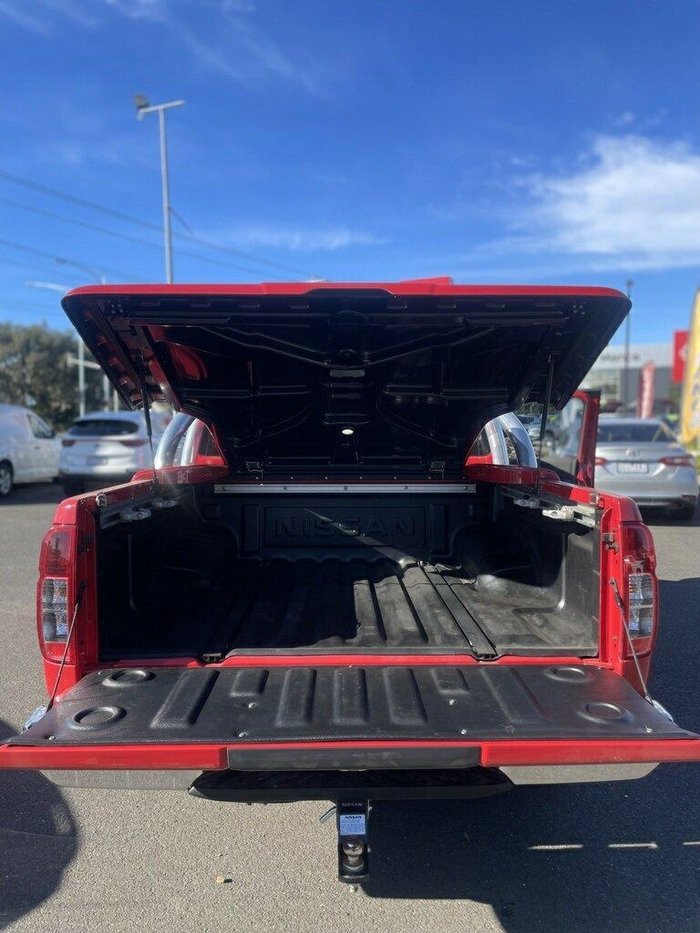 2013 Nissan Navara ST