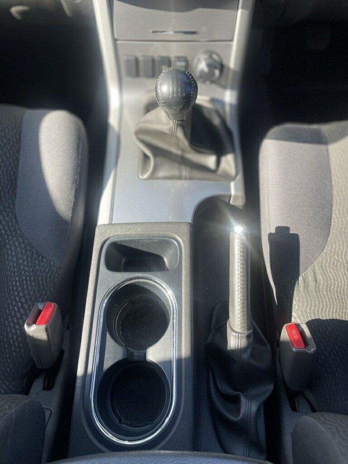 2013 Nissan Navara ST
