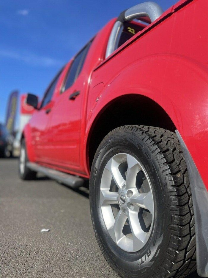 2013 Nissan Navara ST