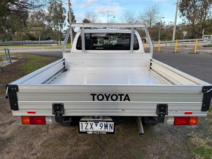 2024 Toyota Hilux SR