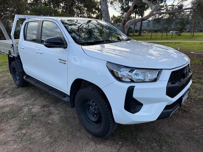 2024 Toyota Hilux SR