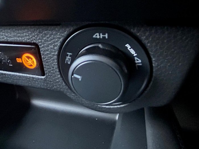 2025 Mazda BT-50 XT