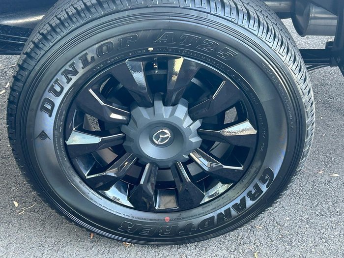 2025 Mazda BT-50 XT