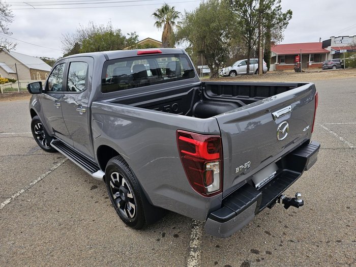 2025 Mazda BT-50 GT