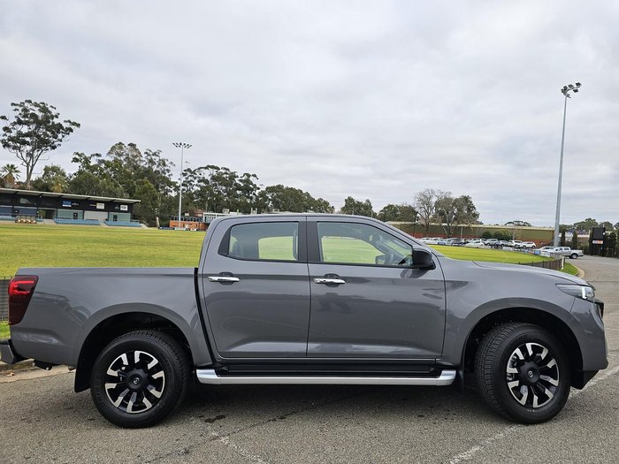 2025 Mazda BT-50 GT