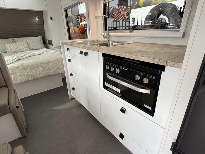 2025 Vivid Caravans Nomad