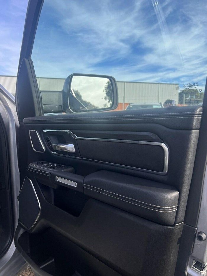 2024 RAM 1500 Laramie Sport RamBox