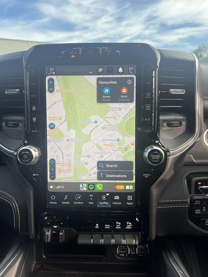 2024 RAM 1500 Laramie Sport RamBox