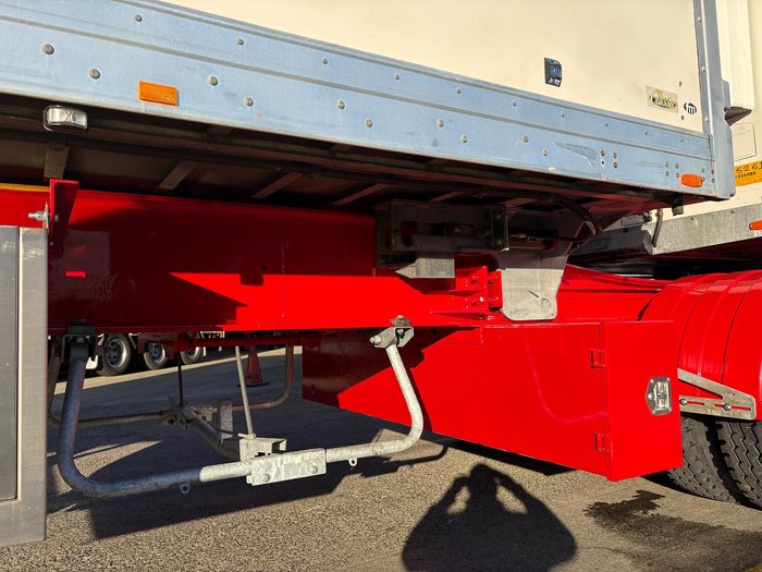 2016 Maxitrans St3 34 Pallet -18 Refrigerated B Double Double Stacker
