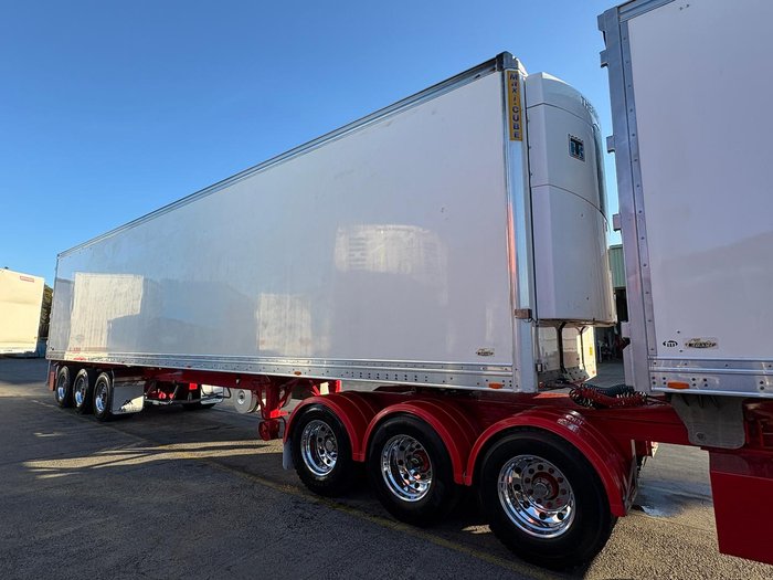2016 Maxitrans St3 34 Pallet -18 Refrigerated B Double Double Stacker