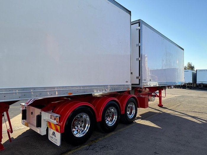 2016 Maxitrans St3 34 Pallet -18 Refrigerated B Double Double Stacker