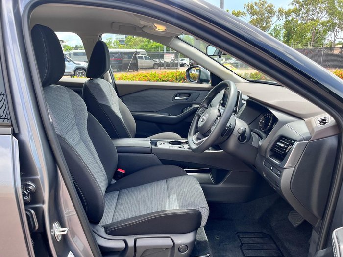 2025 Nissan X-TRAIL ST