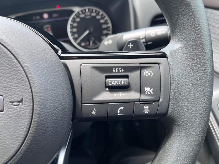 2025 Nissan X-TRAIL ST