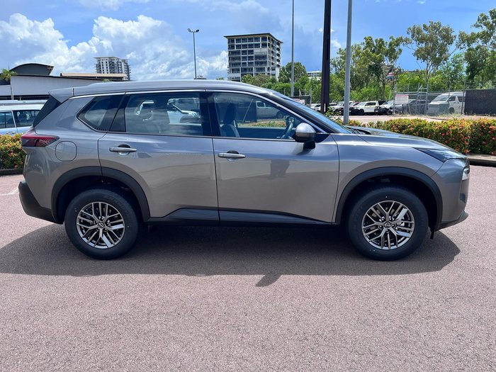 2025 Nissan X-TRAIL ST