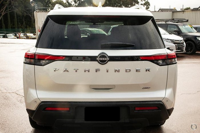 2024 Nissan Pathfinder Ti