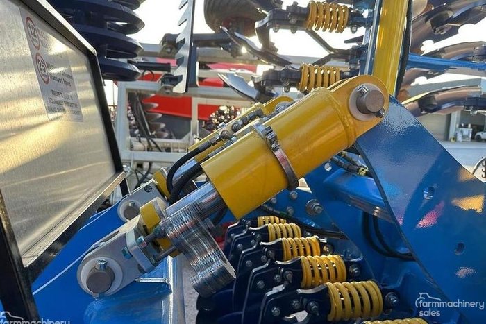 0 Farmet Diskomat 6.5Ps Heavy Duty Trailing Speed Disc BLUE