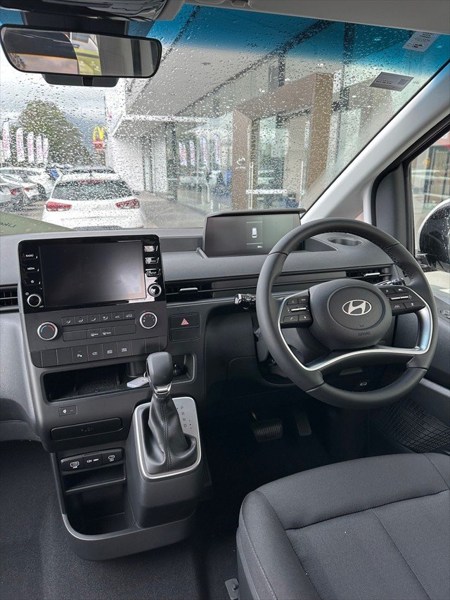 2024 Hyundai STARIA LOAD US4.V3 MY25 CREAMY WHITE