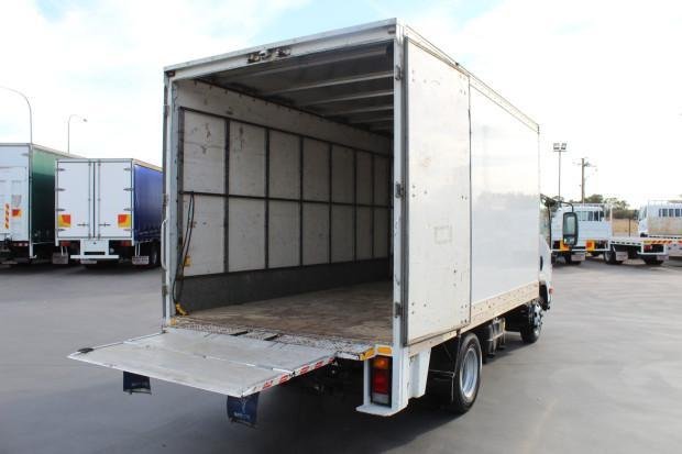 2019 Isuzu Npr 45 155